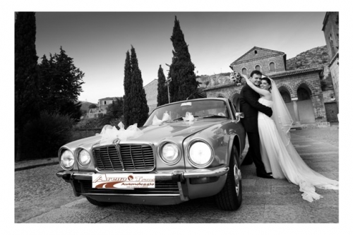 Jaguar XJ - Noleggio per Matrimono con autista a Caserta