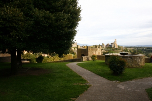 tuscania particolare del parco torre di lavello