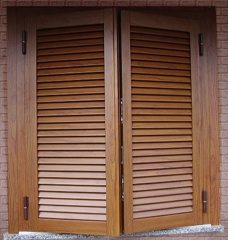 persiana blindata effetto legno